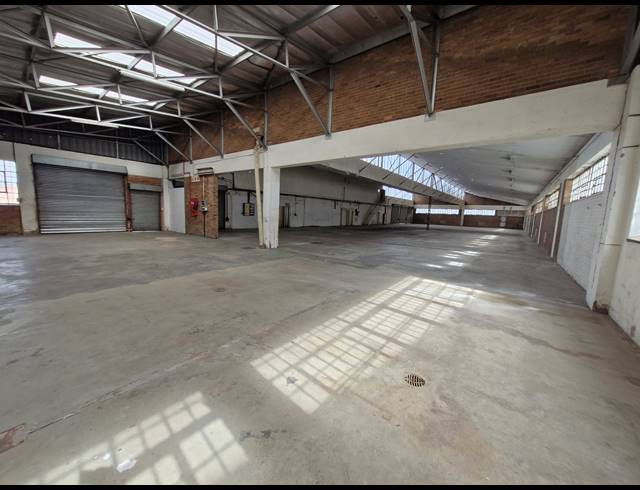 1,563M² WAREHOUSE FOR SALE IN BENROSE